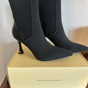 Cosy Island SleekKnit Pointed Toe Sock Ankle Boots